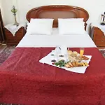 Hotel Panellinion 2*