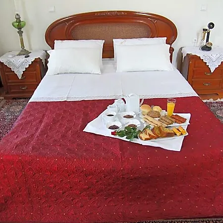 Panellinion Hotel 2*
